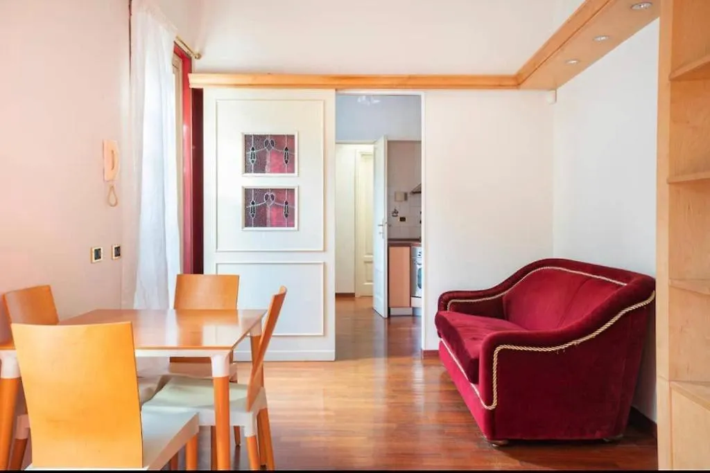Appartamento Parcheggio & Idromassaggio Brera Milano 0*,  Italia